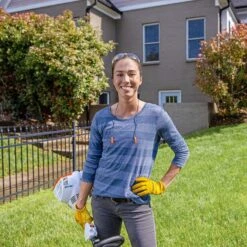 STIHL FS 40 C-E 15 In. Gas String Trimmer -Stihl Lifetime Shop 05aba2e6 01f7 4af0 8e84 abde47d4c65f