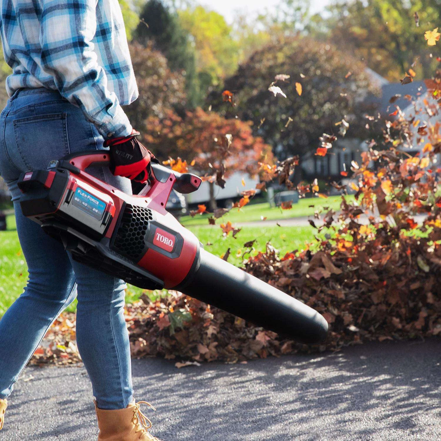 Toro 157 Mph 605 CFM 60 V Battery Handheld Leaf Blower Kit (Battery & Charger) 4 Toro 157 Mph 605 CFM 60 V Battery Handheld Leaf Blower Kit (Battery & Charger) - Image 2