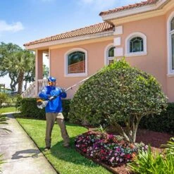 STIHL KombiMotor KM 131 R Gas Multi-System Power Head 13 STIHL KombiMotor KM 131 R Gas Multi-System Power Head -Stihl Lifetime Shop 9fd1fb82 bbf5 4c06 89ae ed0382214579