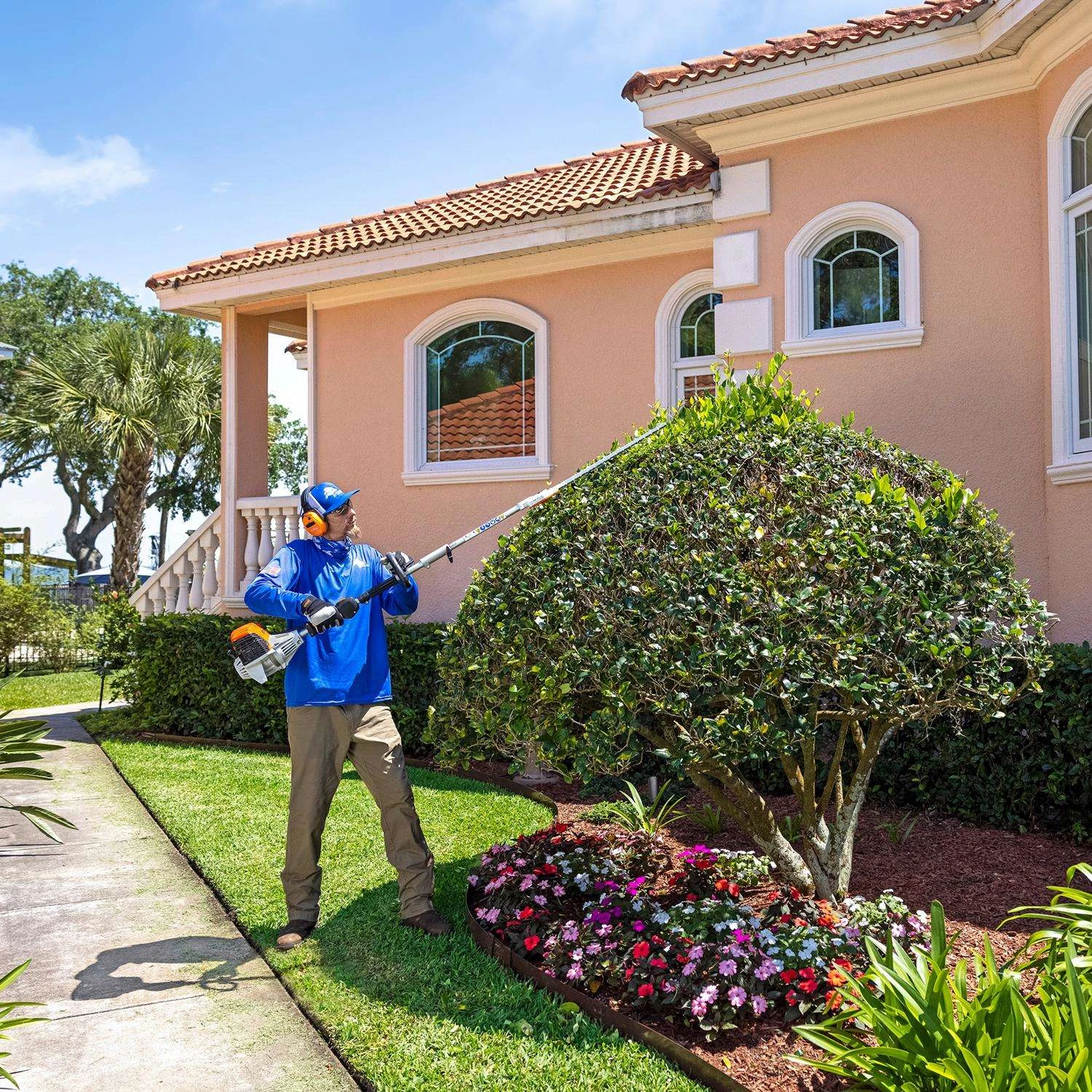 STIHL KombiMotor KM 131 R Gas Multi-System Power Head 7 STIHL KombiMotor KM 131 R Gas Multi-System Power Head - Image 5