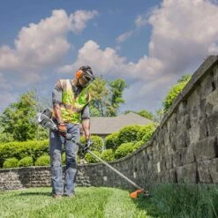 STIHL KombiMotor KM 91 R Gas Multi-System Power Head -Stihl Lifetime Shop aaef9110 d858 4d3c ac69 77018a2eb751