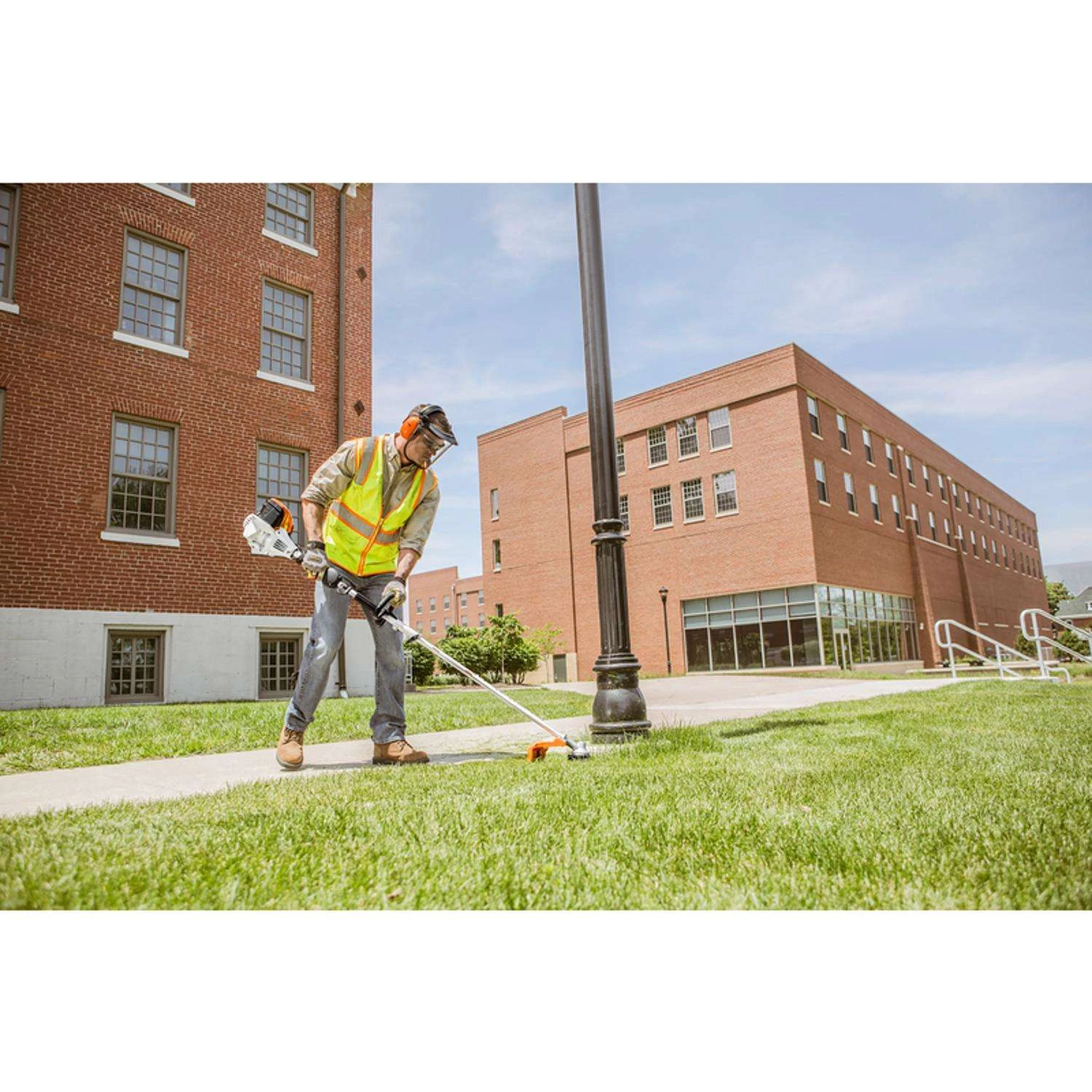 STIHL KombiMotor KM 111 R Gas Multi-System Power Head 6 STIHL KombiMotor KM 111 R Gas Multi-System Power Head - Image 4